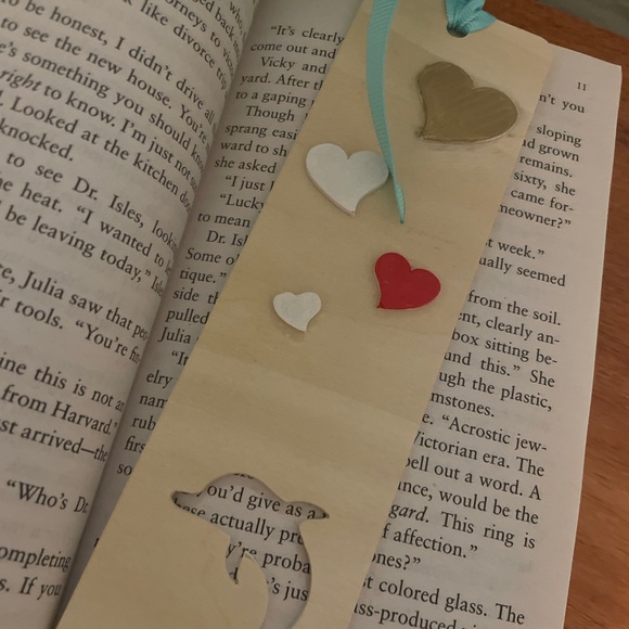 Handmade Wooden Dolphin Love Bookmark - Picture 3 of 3